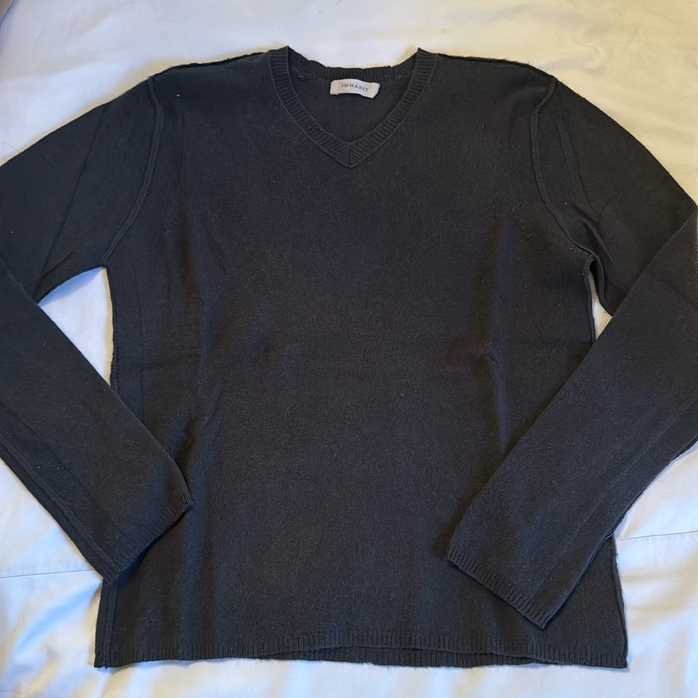 Inhabit charcoal gray vneck cashmere sweater